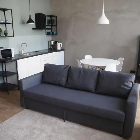 Kolobrzeska Apartment *
